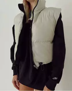 Жилет Vizavi 42-44-46 Бежевий (6555/42-44-46) Жилет Vizavi 42-44-46 Бежевий (6555/42-44-46)