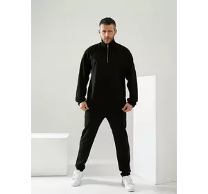 Чоловічий спортивний костюм Чоловічий спортивний костюм